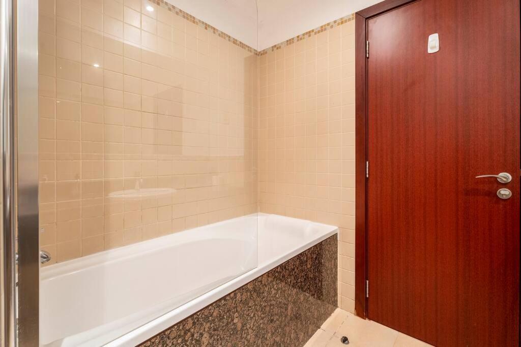 Leen Homes-Jbr -Spacious 4 Bedroom Apartment Dubai Buitenkant foto